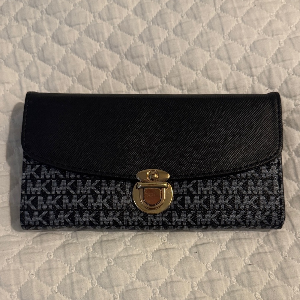 Michael Kors Black and Gray MK Logo Clasp Wallet